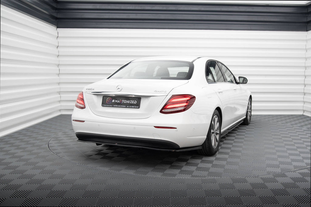 Splitter Posteriore Centrale con Barre Verticali Mercedes-Benz Classe E Berlina / Station Wagon W213