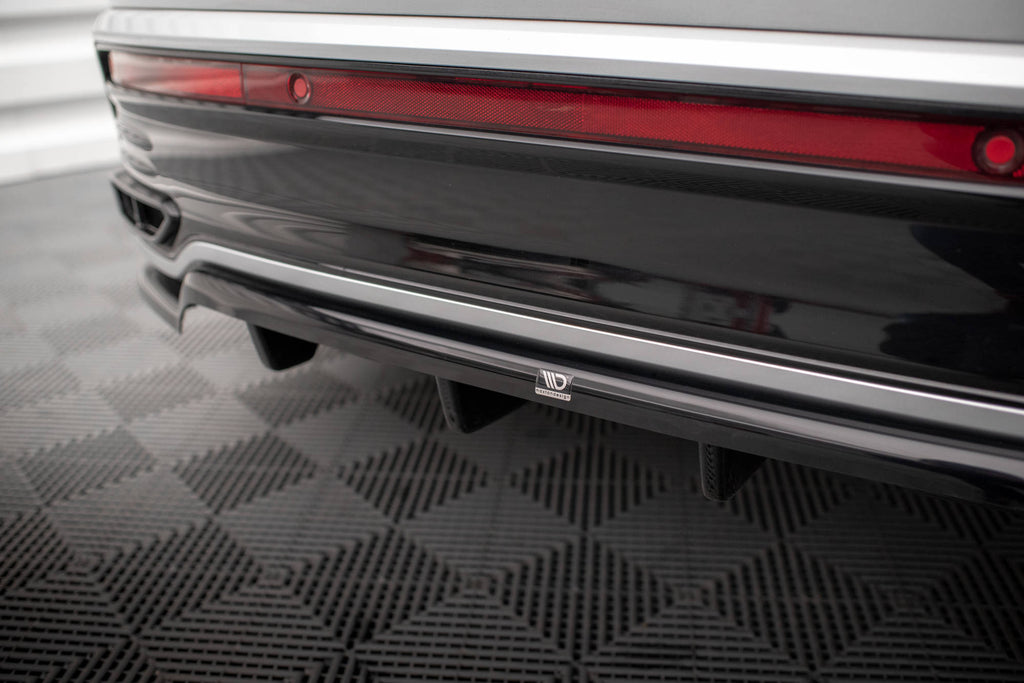 Splitter Posteriore Centrale con Barre Verticali Volkswagen Taigo R-Line Mk1