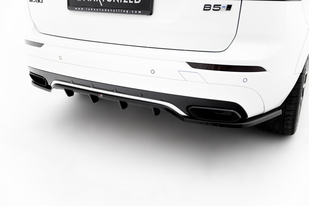 Splitter Posteriore Centrale con Barre Verticali compatibile con Volvo XC60 Mk2 R-Design Mk2 (2017-2021)