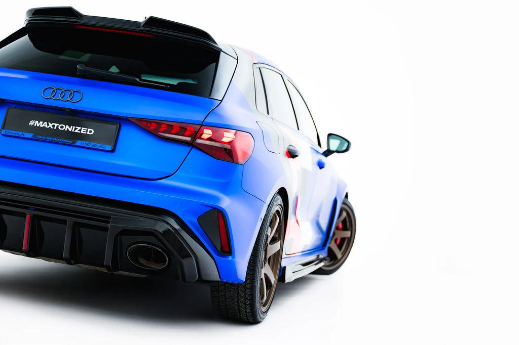 Diffusore Posteriore Audi RS3 8Y Sportback 8Y Facelift (Versione con catadiottro originale)