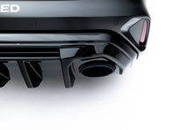Carica l'immagine nel visualizzatore di Gallery, Diffusore Posteriore Audi RS3 Berlina 8Y Facelift (Versione con luce LED)