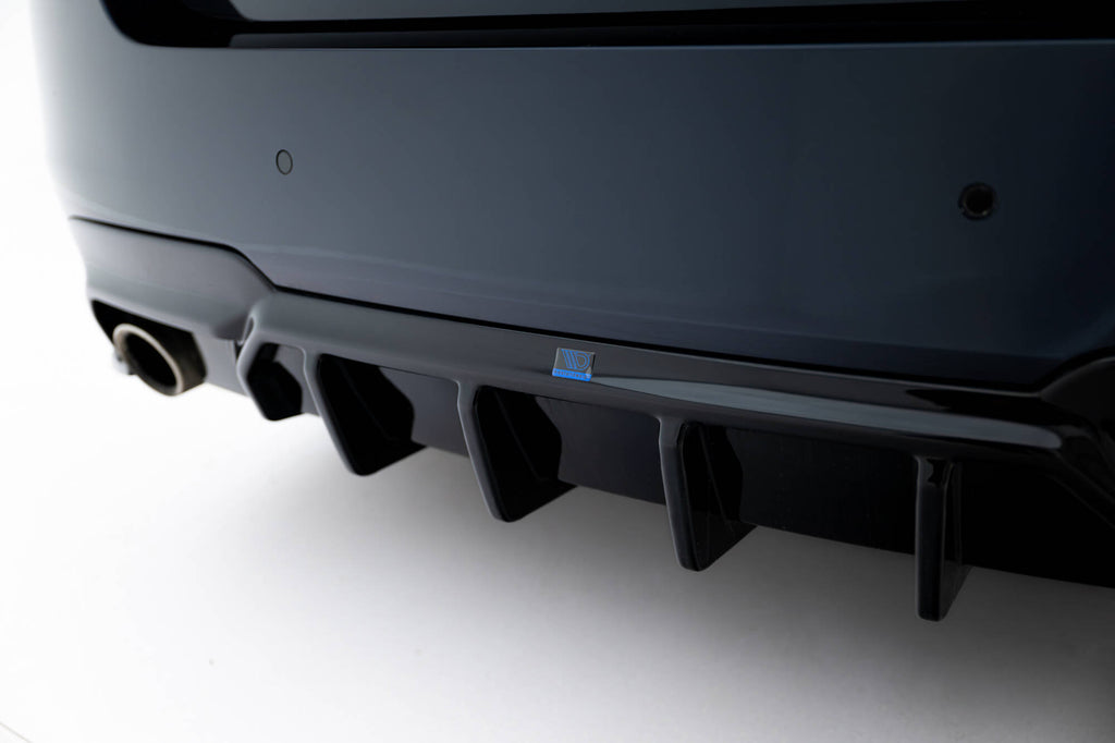 Diffusore Posteriore V.2 Maxton Design BMW Serie 5 M-Pack F10 F11