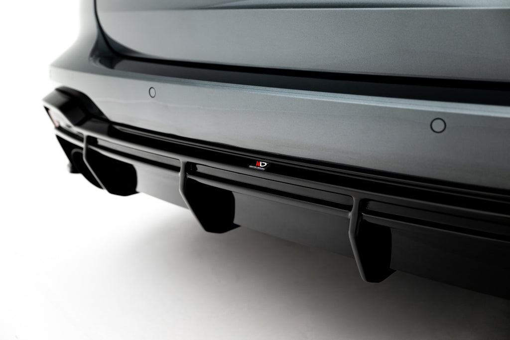 Diffusore Posteriore (versione con gancio traino) compatibile con Audi RS7 C8 (2018-2023)