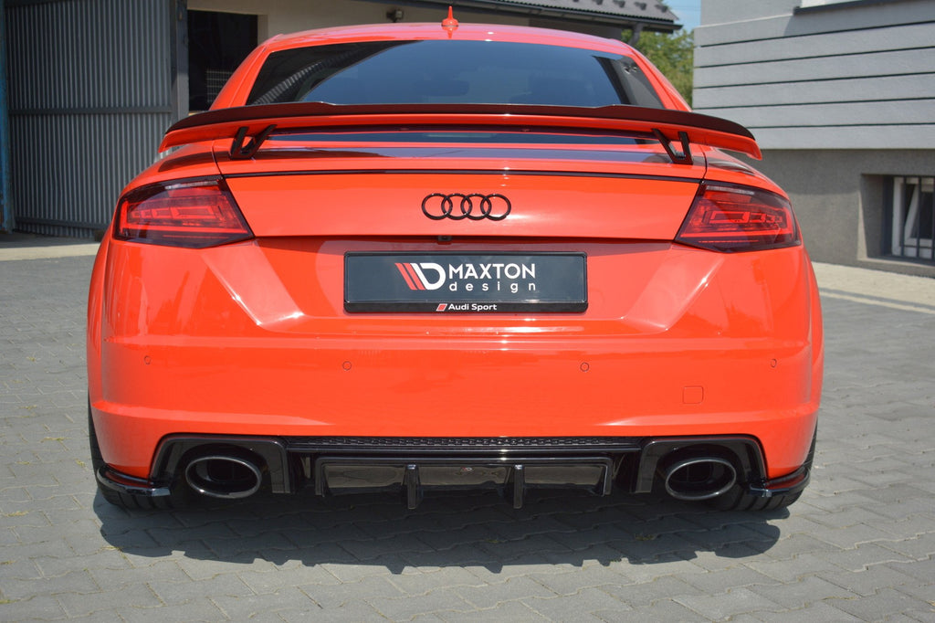 Diffusore Posteriore compatibile con Audi TT RS 8S (2016-2018)