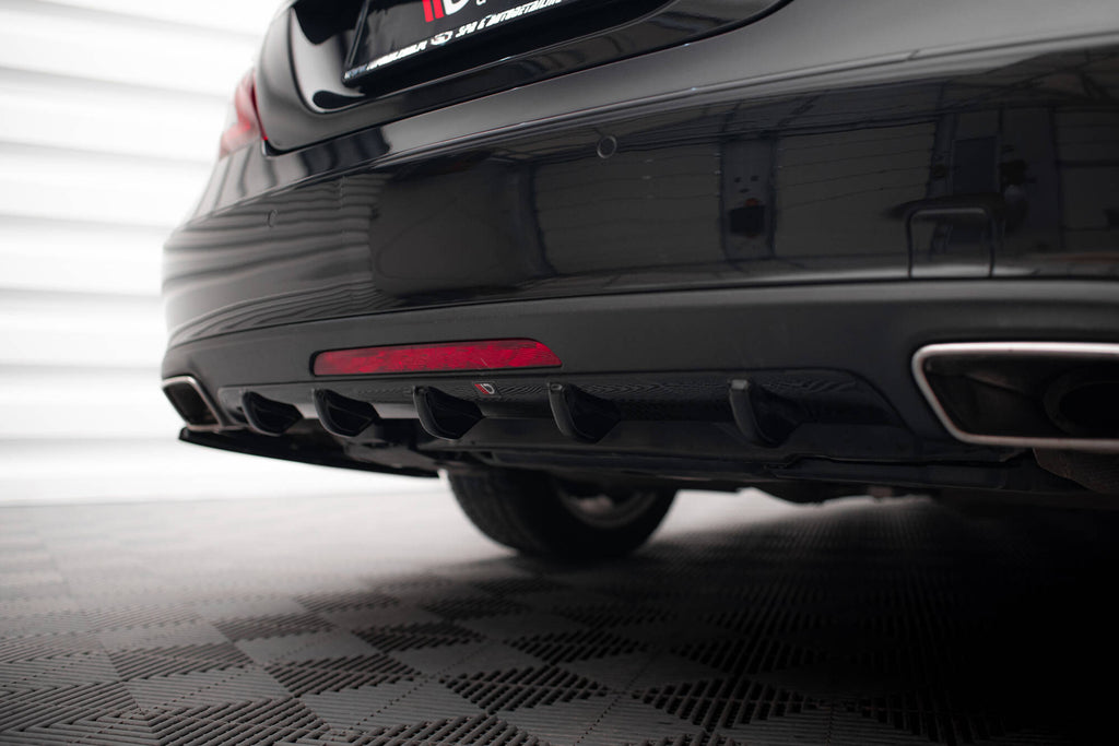 Diffusore Posteriore compatibile con Mercedes-Benz CLS C218 / C218 Facelift (2011-2018)