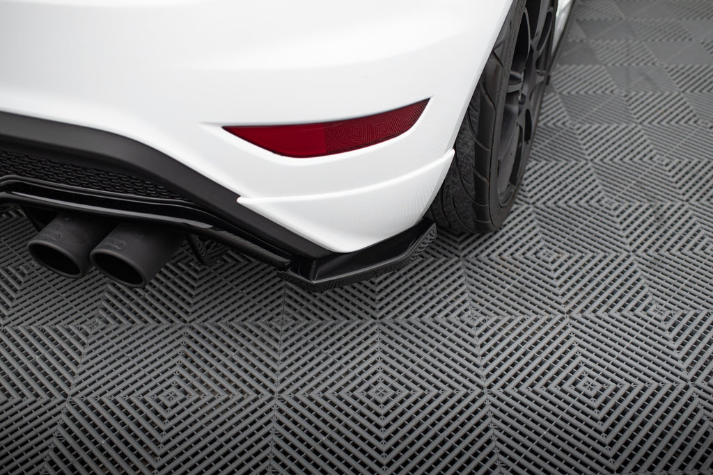 Kit Completo Splitter V.1 compatibile con Ford Fiesta Mk7 Facelift (2013-2017)