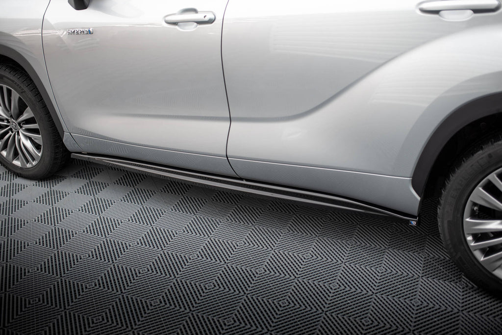 Kit Completo Splitter V.1 compatibile con Toyota Highlander Mk4 (2019-)