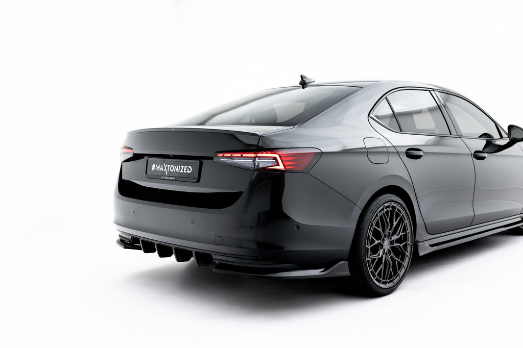 Kit Completo Splitter V.2 compatibile con Skoda Superb Sportline Mk4 (2024-)