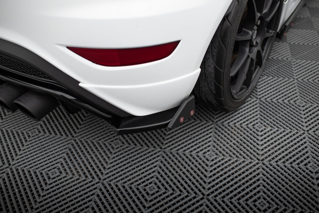 Kit Completo Splitter V.3 compatibile con Ford Fiesta Mk7 Facelift (2013-2017)