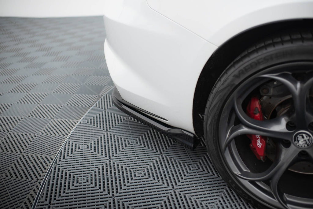 Set di Splitter compatibili con Alfa Romeo Giulia Quadrifoglio 952 (2016-)