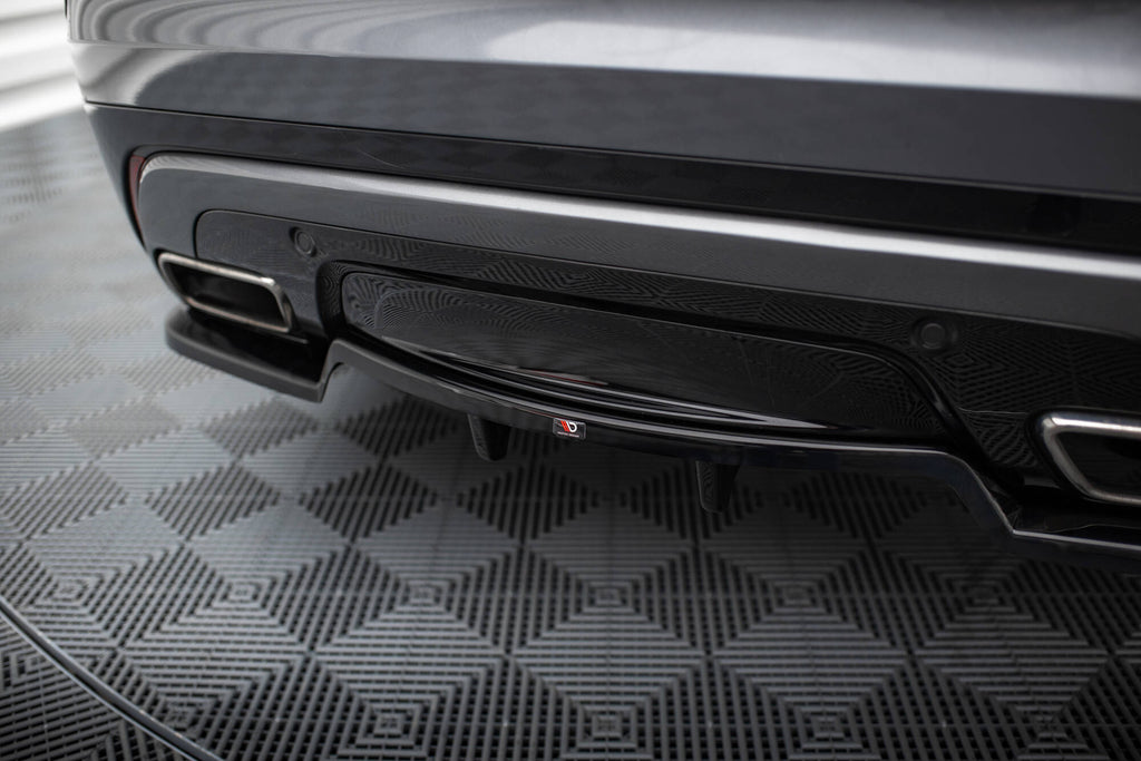 Kit Completo Splitter (The kit is compatible con the gancio traino) compatibile con Land Rover Range Rover Velar R-Dynamic Mk1 (2017-2023)