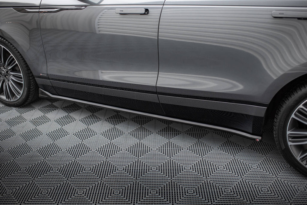 Kit Completo Splitter (The kit is compatible con the gancio traino) compatibile con Land Rover Range Rover Velar R-Dynamic Mk1 (2017-2023)