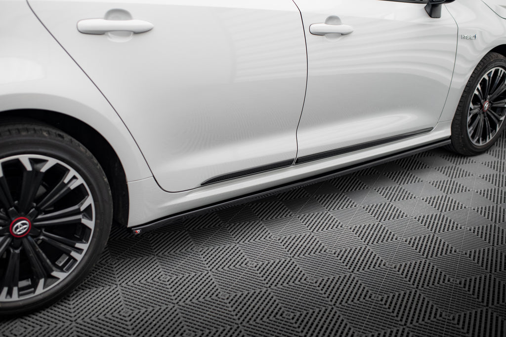 Kit Completo Splitter compatibile con Toyota Corolla Sedan XII (2019-2023)