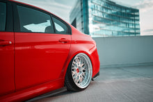 Load image into Gallery viewer, Diffusori sotto minigonne in vetroresina BMW M3 F80