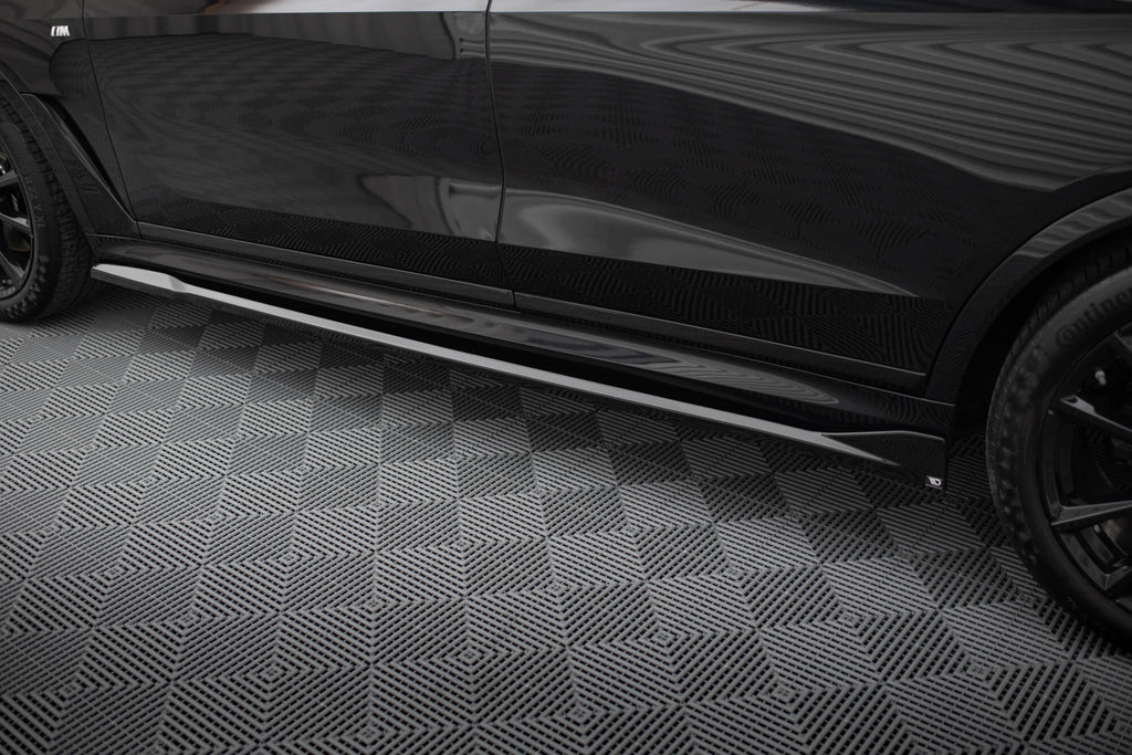 Diffusore sotto minigonna BMW X7 G07 Facelift dettaglio