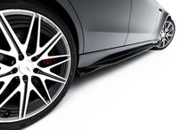 Load image into Gallery viewer, Diffusori sotto minigonne Mercedes-AMG C63 Berlina / Station Wagon W206 / S206