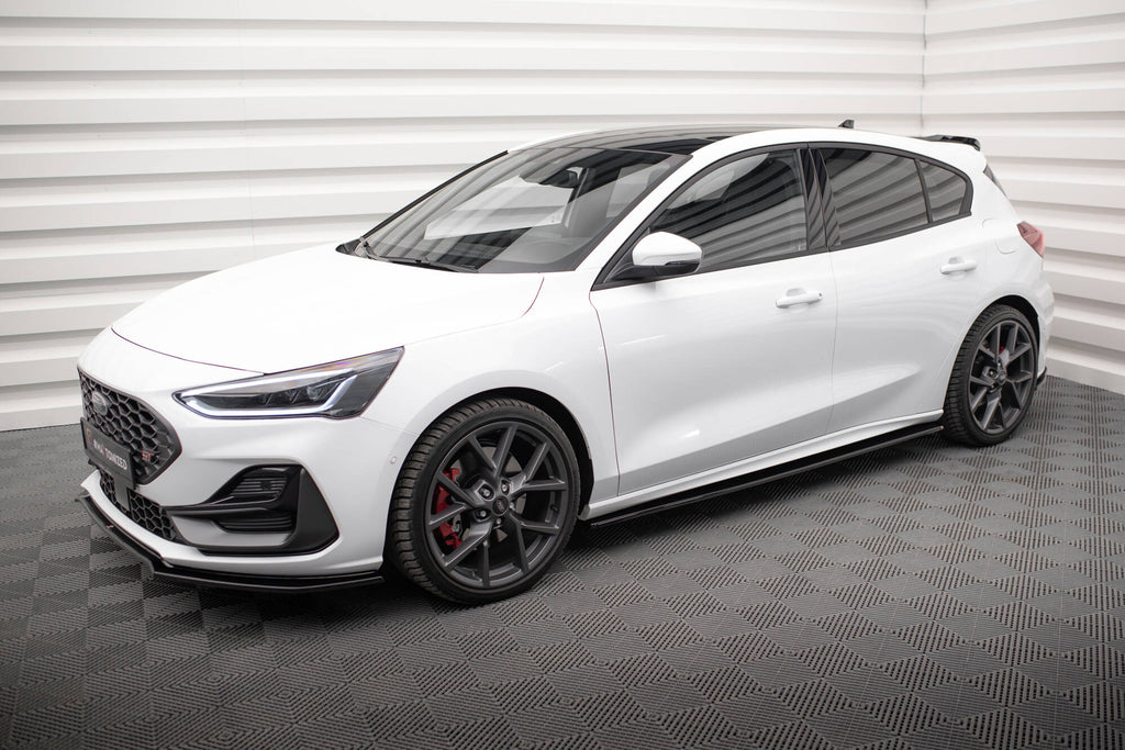 Diffusori Sotto Minigonne V.1 compatibili con Ford Focus ST / ST-Line Mk4 Facelift (2021-)