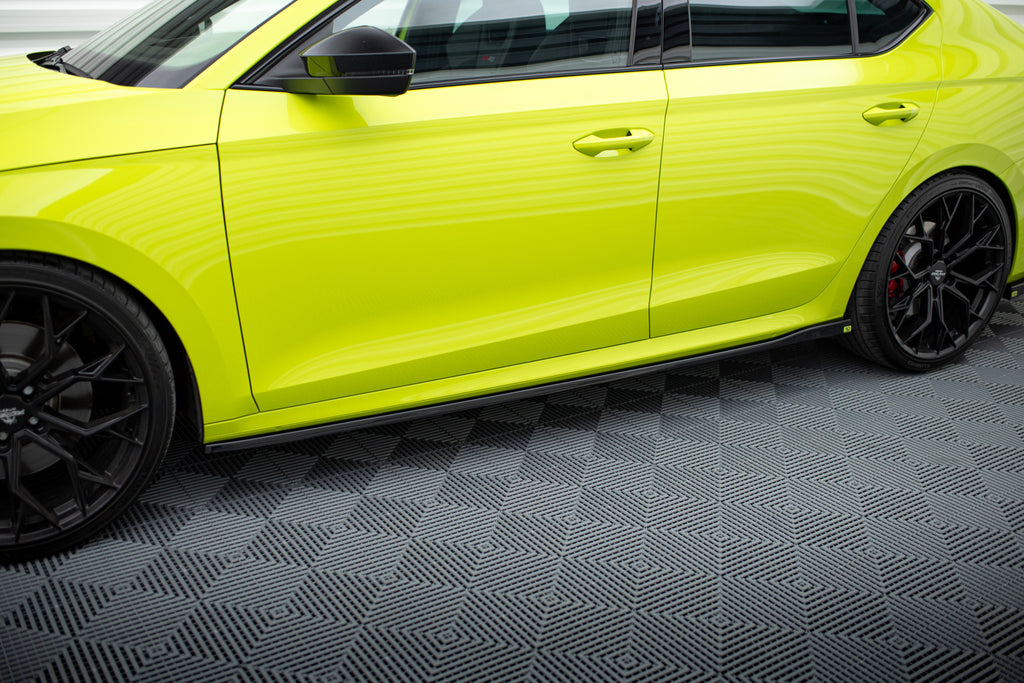 Diffusori Sotto Minigonne V.2 compatibili con Skoda Octavia RS Mk4 (2020-2024)