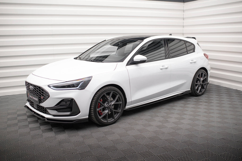 Diffusori Sotto Minigonne V.4 compatibili con Ford Focus ST / ST-Line Mk4 Facelift (2021-)