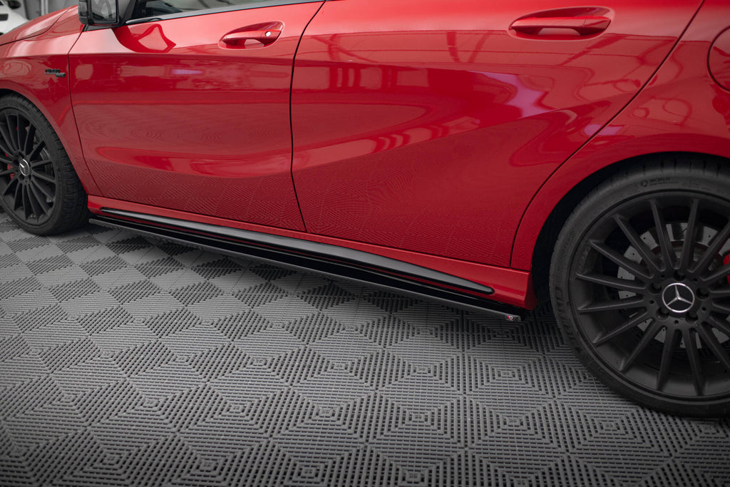 Diffusori Sotto Minigonne compatibili con Mercedes-Benz CLA A AMG-Line / A 45 AMG / A 45 Aero AMG / AMG-Line e altre versioni W176 Facelift / C117 Facelift (2015-2019)