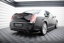 Carica l'immagine nel visualizzatore di Gallery, Estensione Spoiler 3D Chrysler 300 Mk2