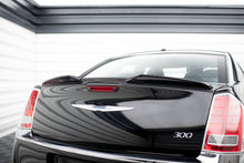 Carica l'immagine nel visualizzatore di Gallery, Estensione Spoiler 3D Chrysler 300 Mk2
