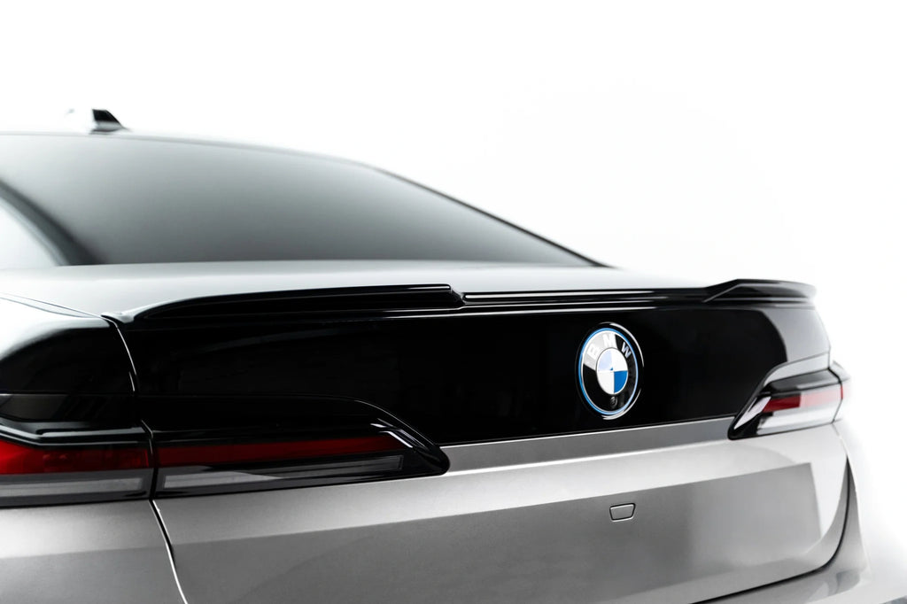 Estensione Spoiler 3D V.2 compatibile con BMW Serie 7 i7 eDrive50 M-pack / i7 xDrive60 M-Pack / i7 M70 xDrive M-Pack / 750e xDrive M-Pack e altre versioni G70 (2022-2026)