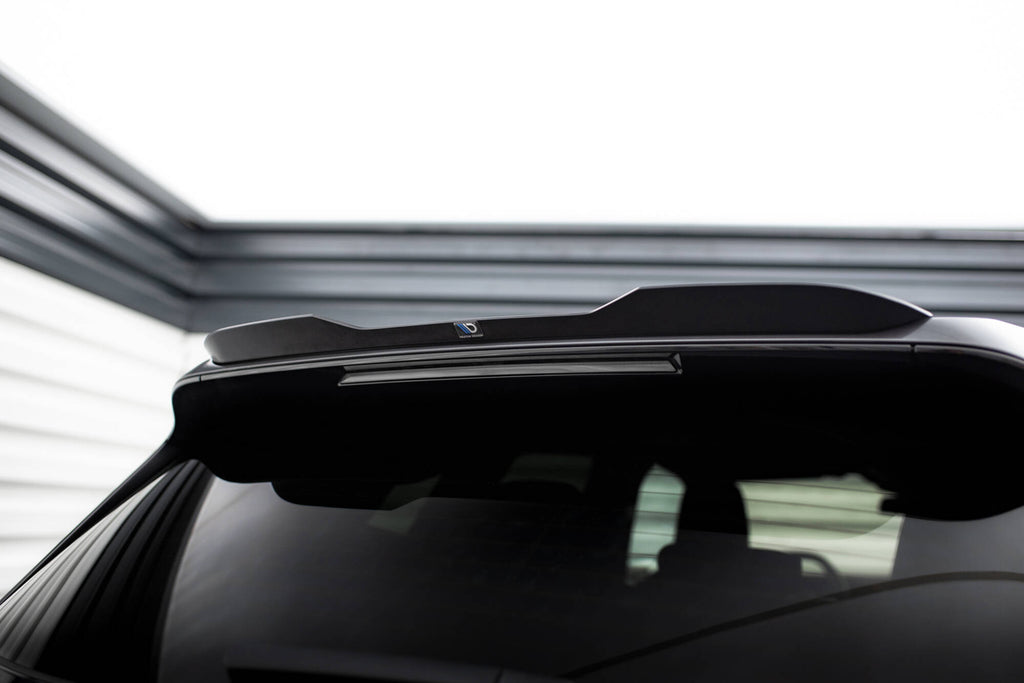 Dettaglio estensione spoiler in ABS nero lucido Maxton Design