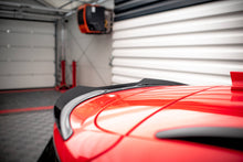 Load image into Gallery viewer, Estensione spoiler V.2 montata su Ford Focus Station Wagon