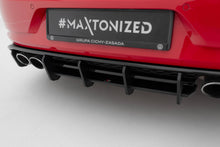 Load image into Gallery viewer, Street Pro diffusore posteriore Volkswagen Golf R montato