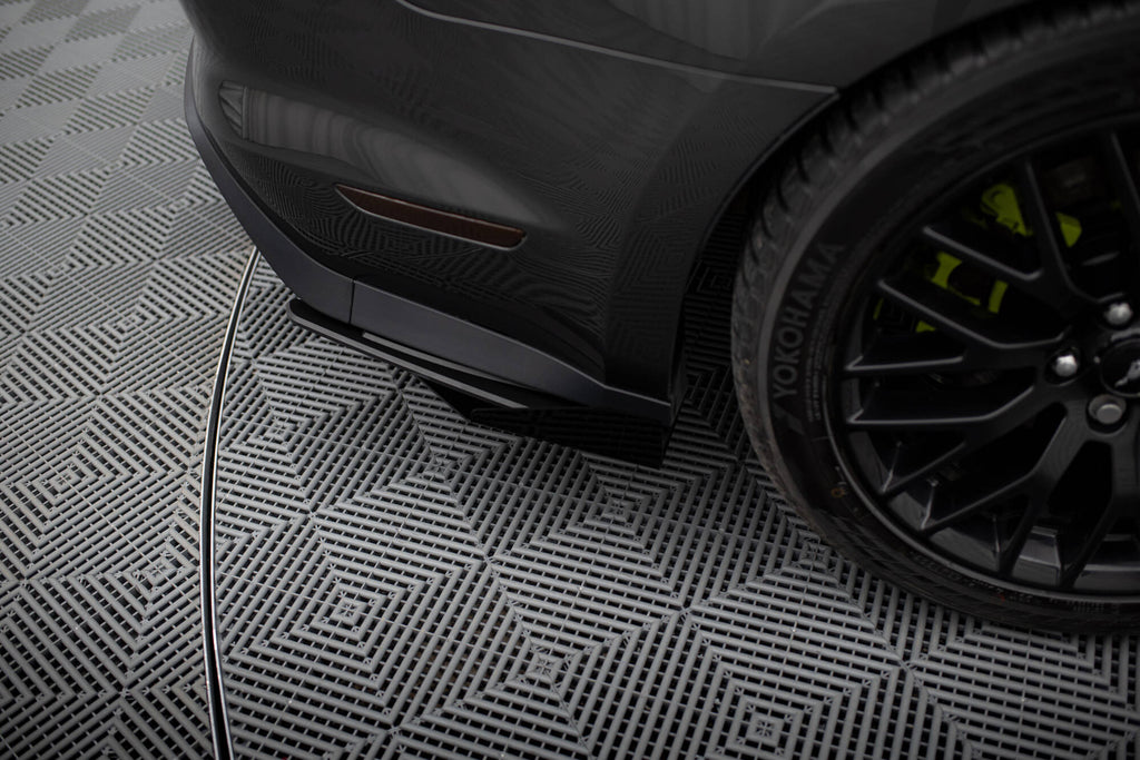 Splitter Laterali Posteriori compatibili con Ford Mustang Mk6 Facelift GT + Flap (2014-2023)