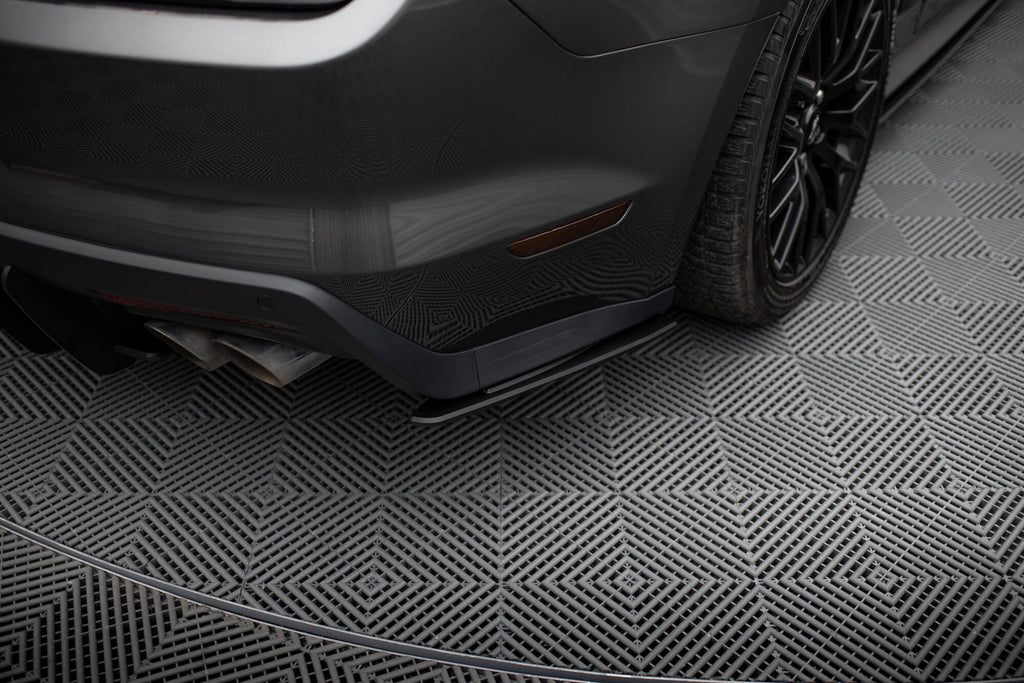 Splitter Laterali Posteriori compatibili con Ford Mustang Mk6 Facelift GT (2014-2023)