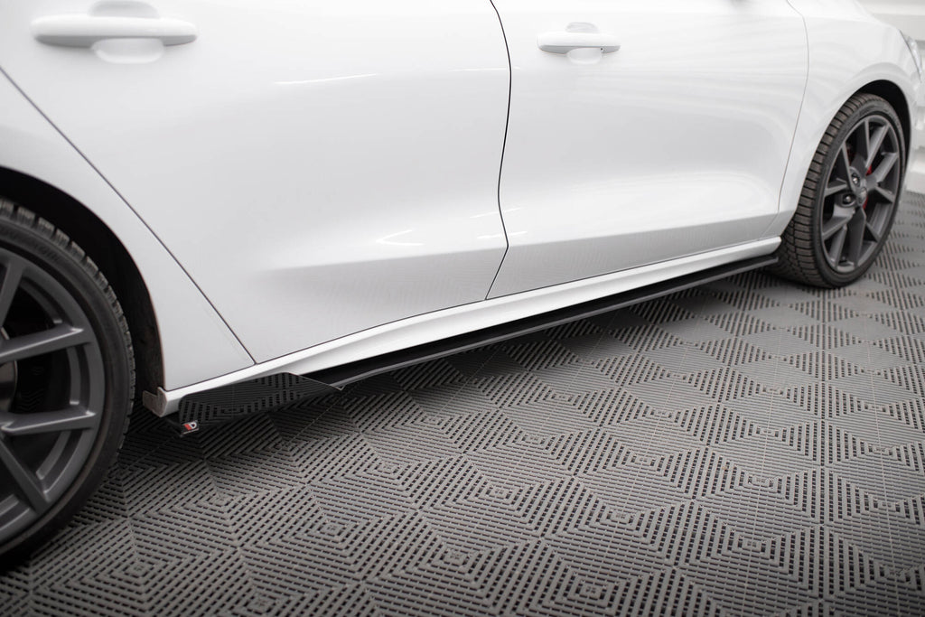 Set Street Pro minigonne e flap nero opaco Ford Focus Mk4