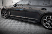 Load image into Gallery viewer, Diffusori Sotto Minigonne con Flap Kia Stinger GT / GT-Line / Standard Mk1 Street Pro