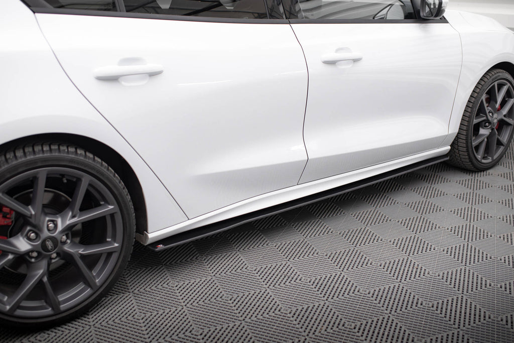 Diffusori minigonne Street Pro montati su Ford Focus ST Mk4