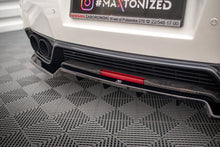 Carica l'immagine nel visualizzatore di Gallery, Splitter Posteriore Centrale con Barre Verticali + Flap Nissan GT-R R35 Facelift