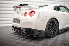 Carica l'immagine nel visualizzatore di Gallery, Splitter Posteriore Centrale con Barre Verticali + Flap Nissan GT-R R35 Facelift