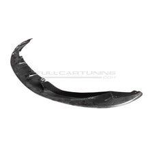 Carica l'immagine nel visualizzatore di Gallery, CarbonWorks Lip paraurti anteriore 3D Style in carbonio per BMW M3 F80 2014-2018 e M4 F82/F83 2014-2022 - foto 1