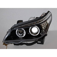 Carica l&#39;immagine nel visualizzatore di Gallery, Fari Anteriori Day Light BMW Serie 5 E60 / E61 &#39;03-&#39;07 Lampeggiante A Led