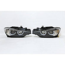 Carica l&#39;immagine nel visualizzatore di Gallery, Fari Anteriori Day Light De Dia BMW Serie 3 F30 / F31 12-15 Xenon DRL Black