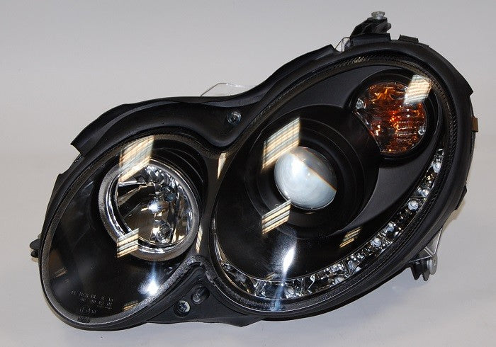 Fari Anteriori Day Light Mercedes CLK W209 04-09 Black Mercedes W209
