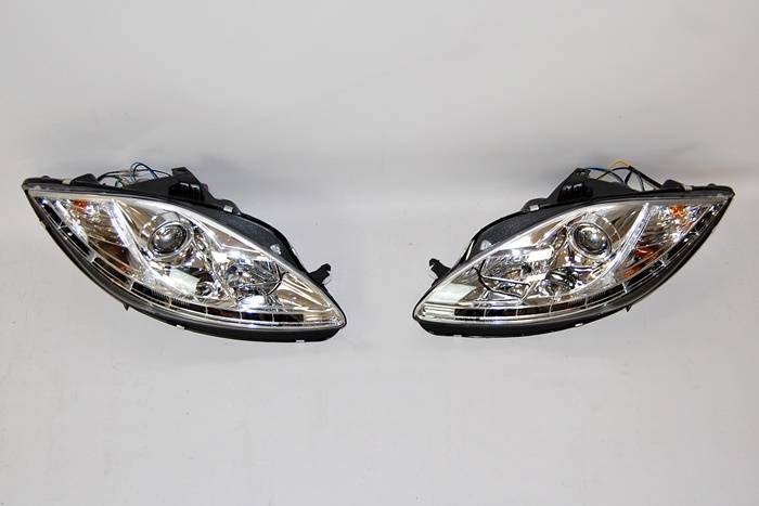 Fari Anteriori Day Light Seat Leon MK2 2009-2012 Seat Leon
