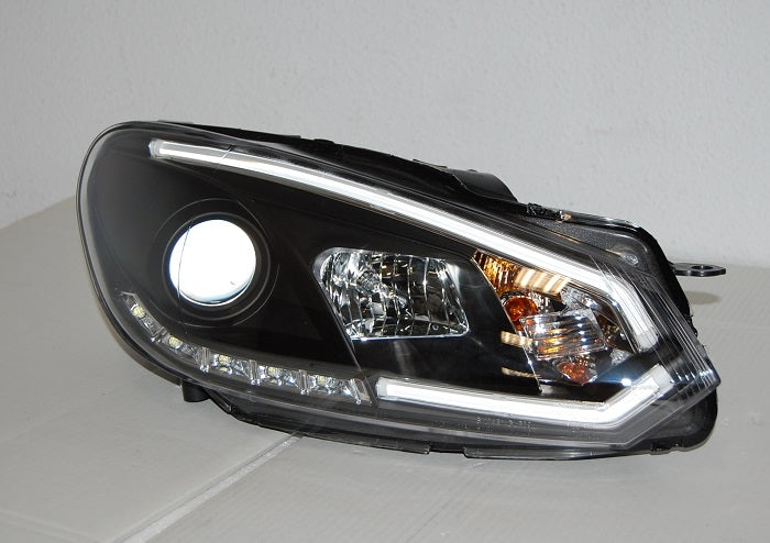 Fari Anteriori Day Light Volkswagen Golf 6 Black 2009-2012 Volkswagen Golf 6