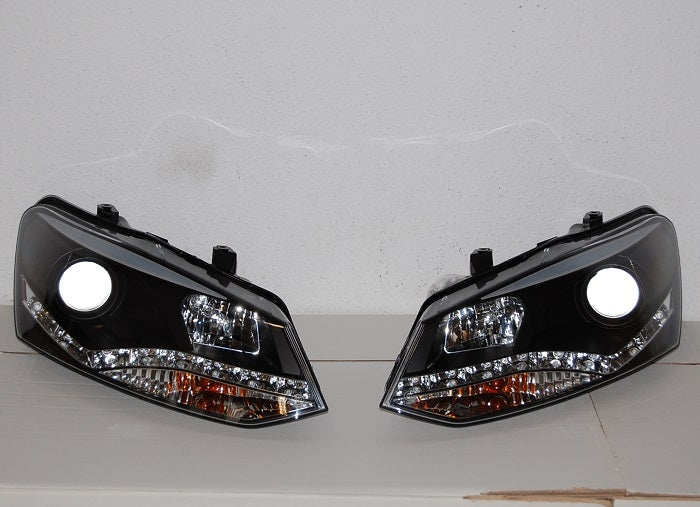 Fari Anteriori Day Light Volkswagen Polo '10, Black Volkswagen Polo