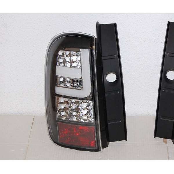 Fanali Posteriori Led Dacia Duster '10 Black