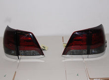 Carica l'immagine nel visualizzatore di Gallery, Fanali Posteriori Led Toyota Cruiser Fj200 08 Red Smoked Toyota Land Cruiser