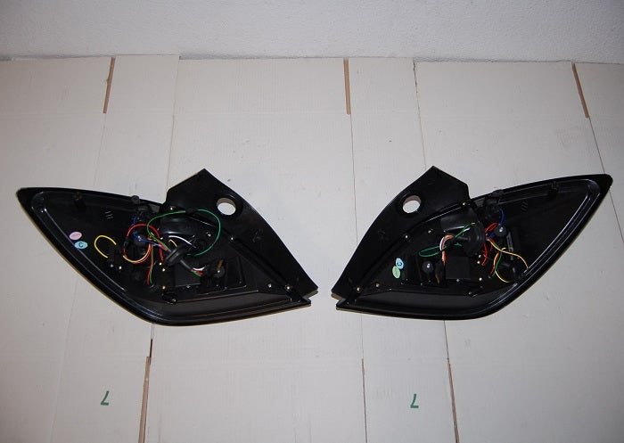 Fanali Posteriori Cardna Opel Astra H 3P 04-08 Led Black Opel Astra