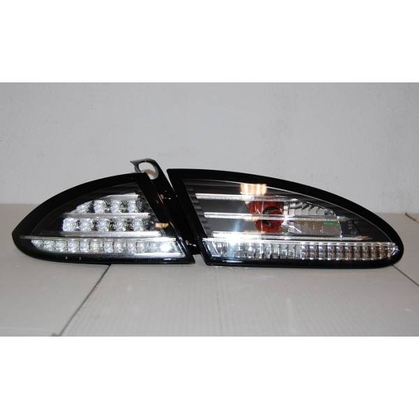 Fanali Posteriori Seat Leon '05-'08 Led Black/Chrome Lampeggiante Led