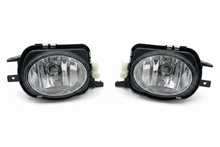 Carica l'immagine nel visualizzatore di Gallery, Fari Fendinebbia Mercedes W211 02-06 / W203 Look AMG II Mercedes W211