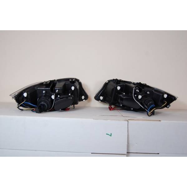 Fari Anteriori BMW Serie 3 E90 / E91 05-08 Nero